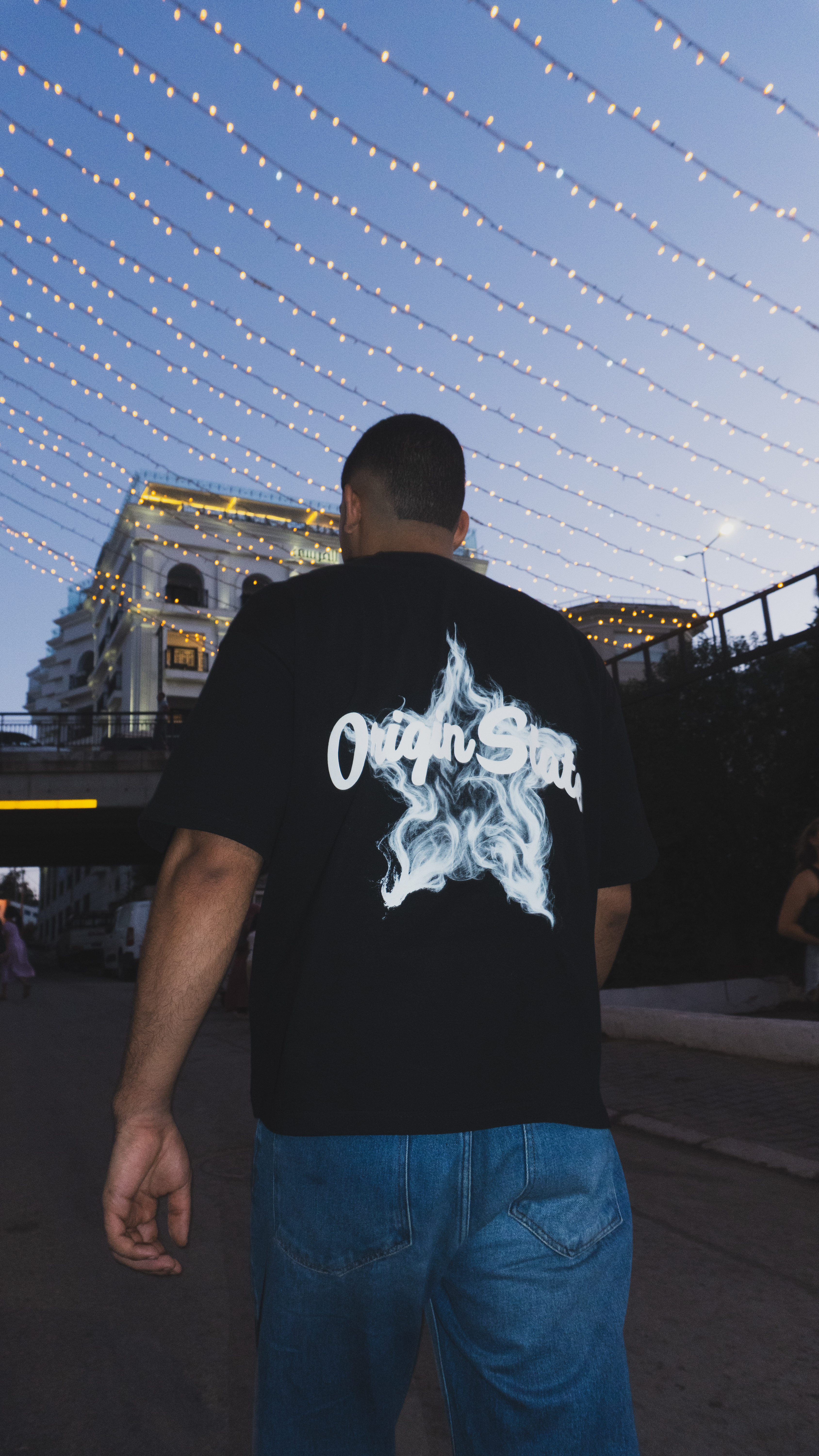 Origin State Tee noir — dos, campagne RYVEN 2026